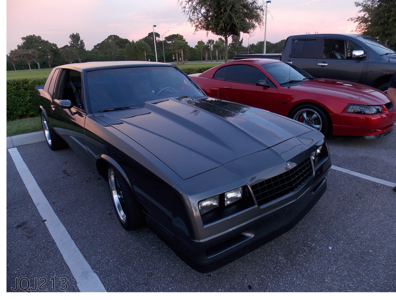 Illustration for article titled Just a few pics from our local car meet last night